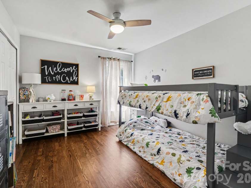 1924 DeArmon Drive, Charlotte, NC 28205.  MLS# CAR4419940, YatesRealty ID 49377. 