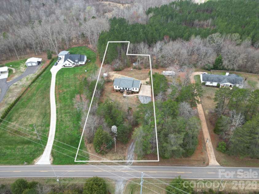 731 Miles Road, Dallas, NC 28034.  MLS# CAR4354946, YatesRealty ID 4938. 