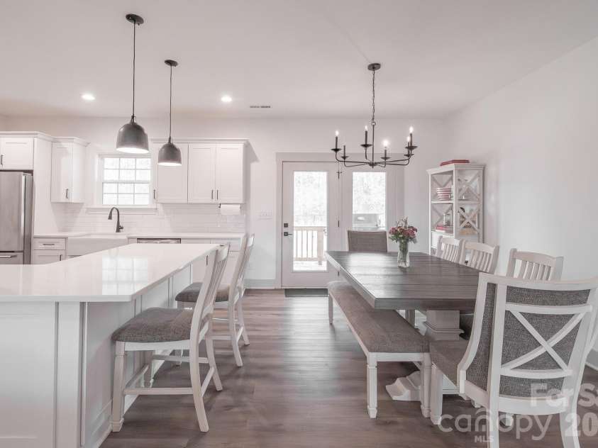 731 Miles Road, Dallas, NC 28034.  MLS# CAR4354946, YatesRealty ID 4938. Dining Area