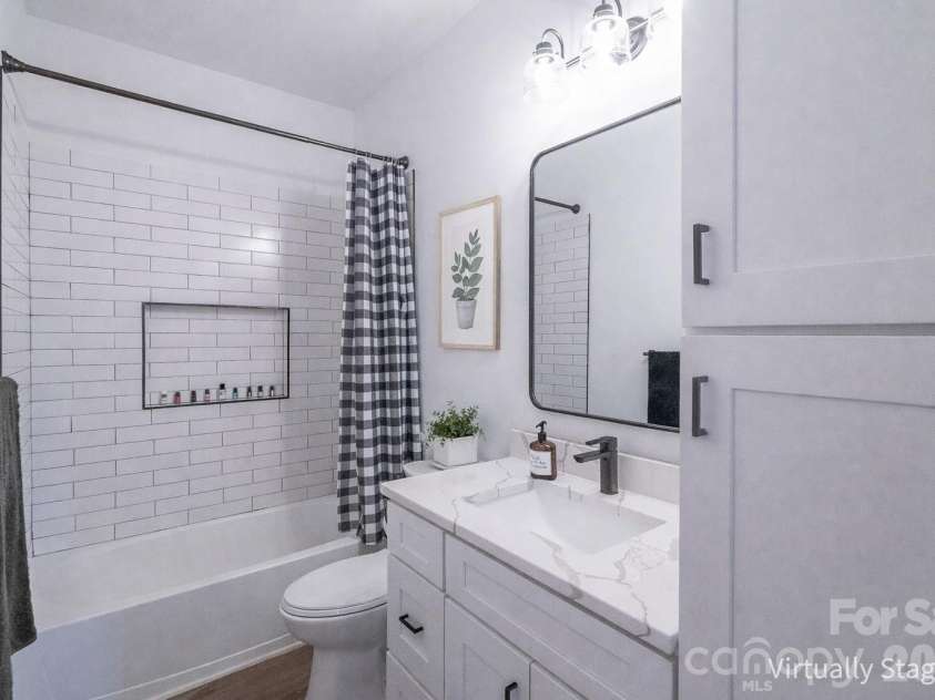 731 Miles Road, Dallas, NC 28034.  MLS# CAR4354946, YatesRealty ID 4938. Full Bathroom Virtually Staged