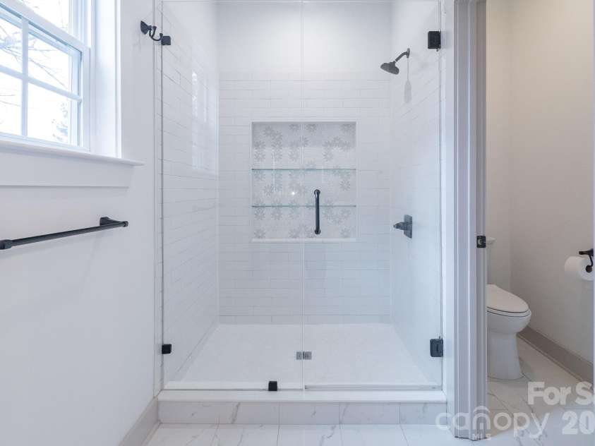 731 Miles Road, Dallas, NC 28034.  MLS# CAR4354946, YatesRealty ID 4938. Primary Bathroom
