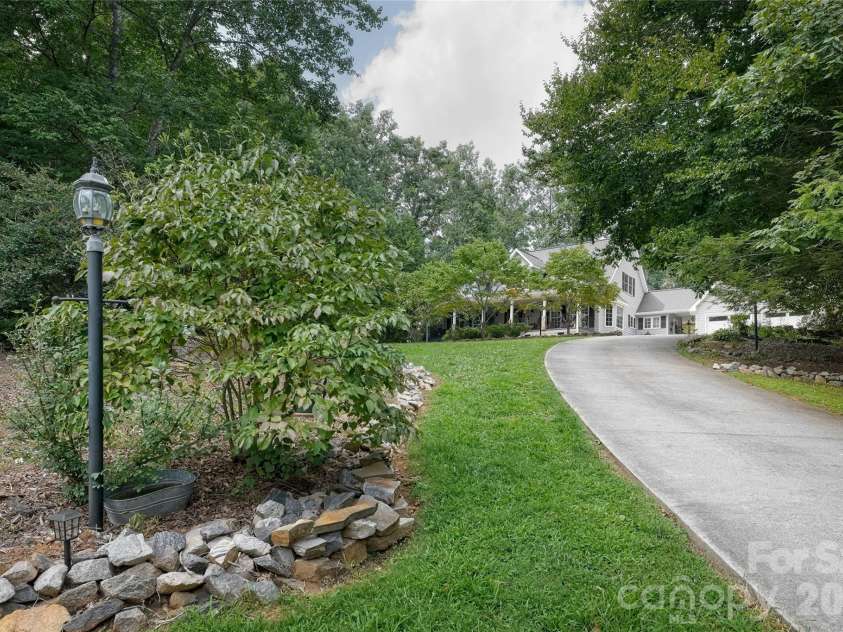 846 Old US 221 Highway, Marion, NC 28752.  MLS# CAR4417570, YatesRealty ID 49380. 
