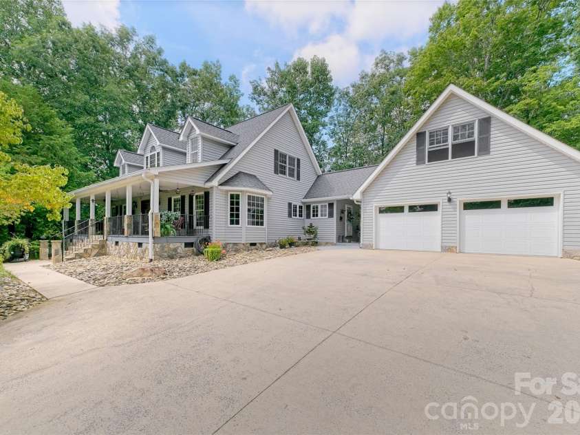 846 Old US 221 Highway, Marion, NC 28752.  MLS# CAR4417570, YatesRealty ID 49380. 