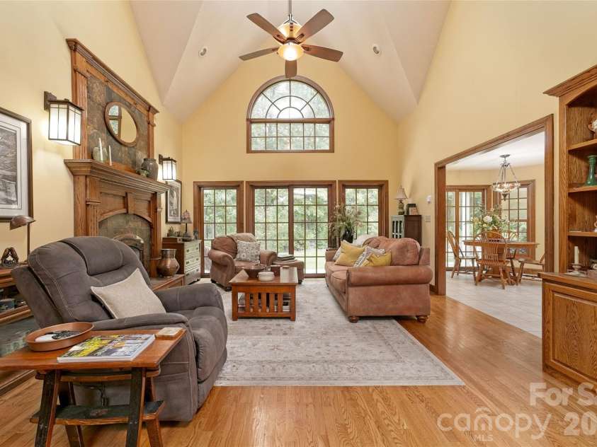 846 Old US 221 Highway, Marion, NC 28752.  MLS# CAR4417570, YatesRealty ID 49380. 