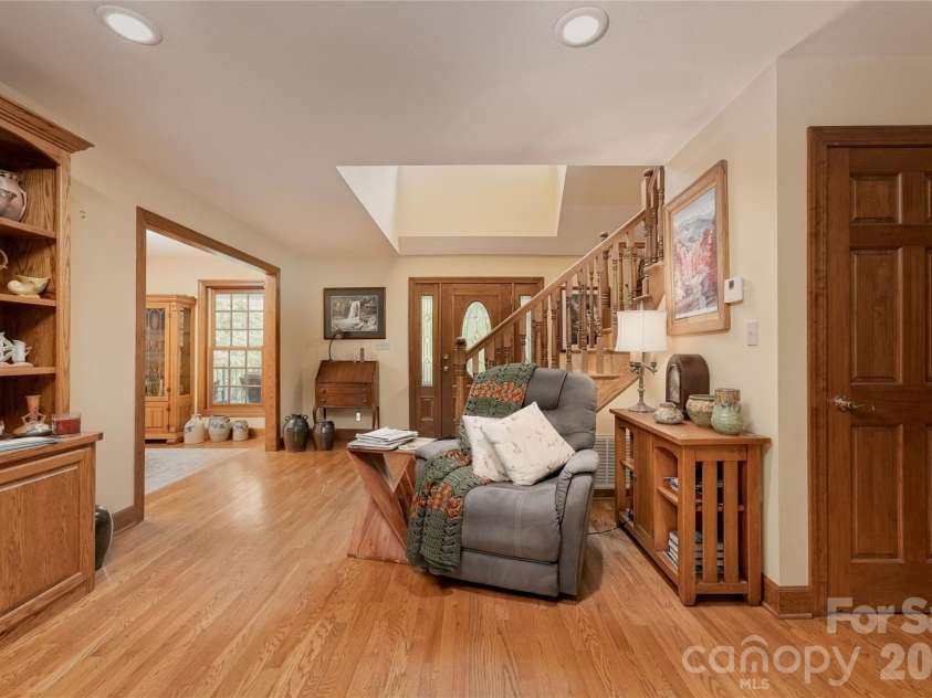 846 Old US 221 Highway, Marion, NC 28752.  MLS# CAR4417570, YatesRealty ID 49380. 