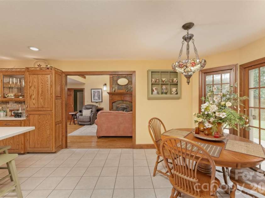 846 Old US 221 Highway, Marion, NC 28752.  MLS# CAR4417570, YatesRealty ID 49380. 