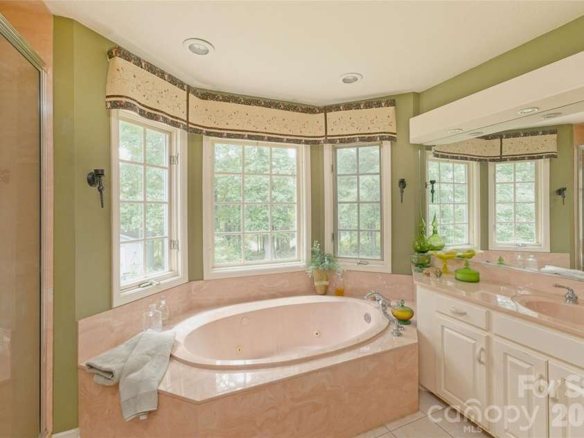 846 Old US 221 Highway, Marion, NC 28752.  MLS# CAR4417570, YatesRealty ID 49380. 