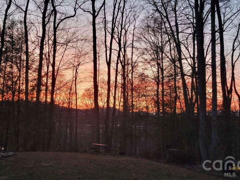 846 Old US 221 Highway, Marion, NC 28752.  MLS# CAR4417570, YatesRealty ID 49380. 