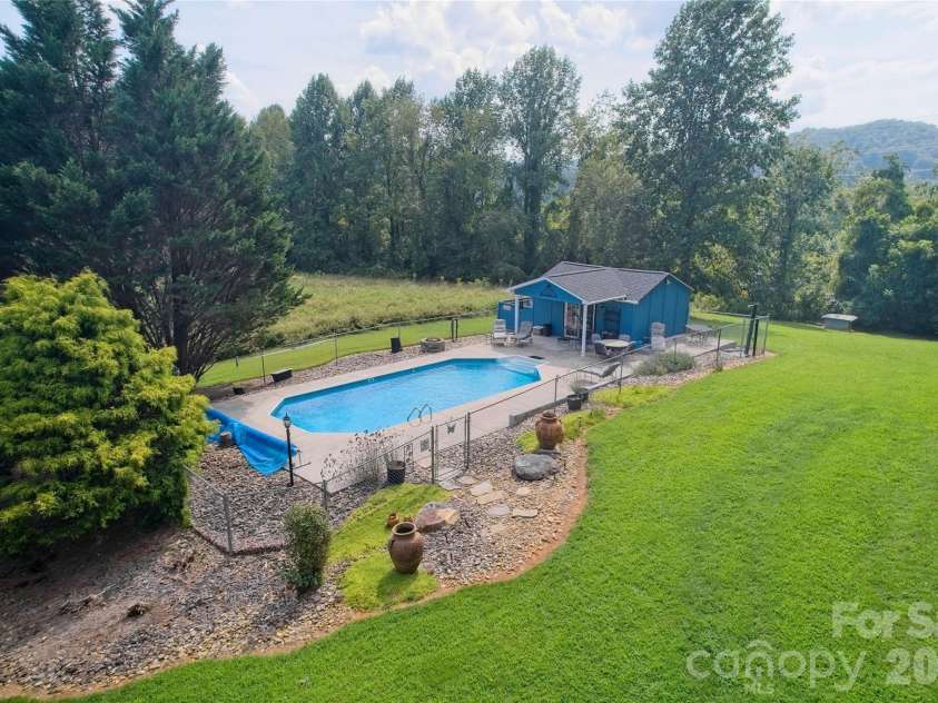 846 Old US 221 Highway, Marion, NC 28752.  MLS# CAR4417570, YatesRealty ID 49380. 