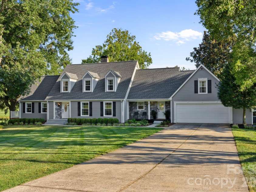 2593 Birdie Lane, Conover, NC 28613.  MLS# CAR4418169, YatesRealty ID 49381. 