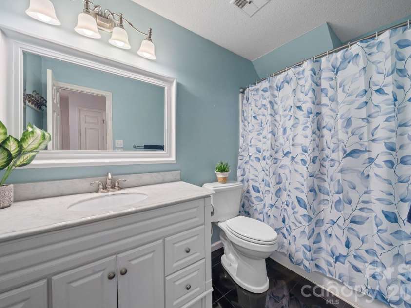 2593 Birdie Lane, Conover, NC 28613.  MLS# CAR4418169, YatesRealty ID 49381. Bath upstairs