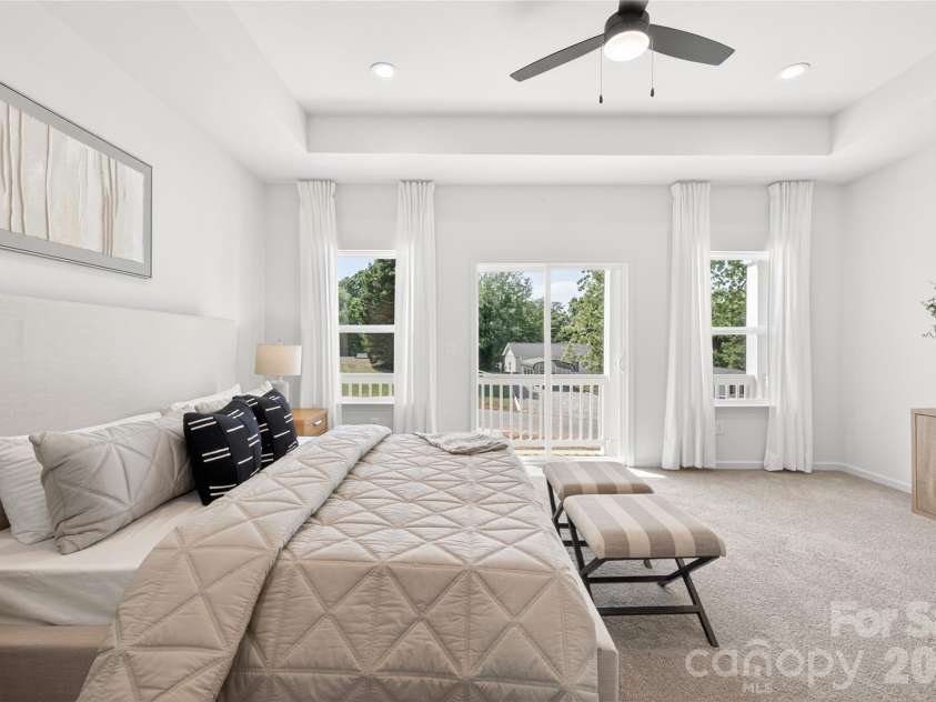 150 Hansard Drive, Charlotte, NC 28214.  MLS# CAR4416025, YatesRealty ID 49382. Representation