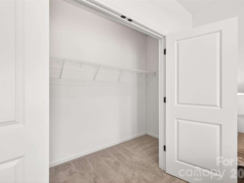 150 Hansard Drive, Charlotte, NC 28214.  MLS# CAR4416025, YatesRealty ID 49382. Representation