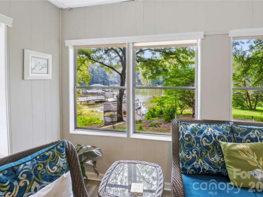 8137 Rowe Street, Catawba, NC 28609.  MLS# CAR4416052, YatesRealty ID 49383. Spacious waterview sunroom