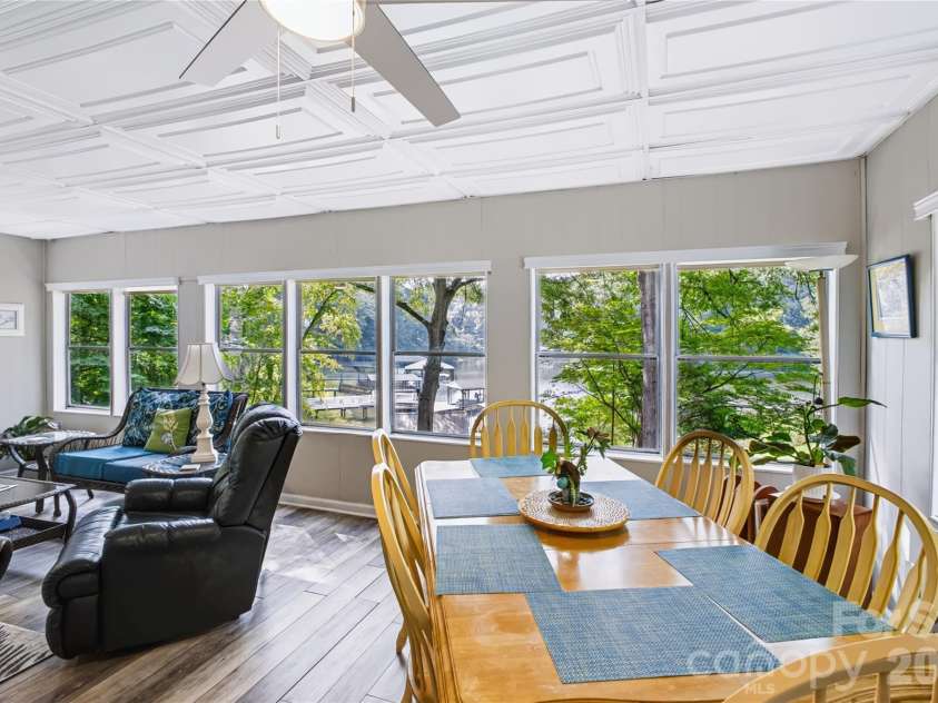 8137 Rowe Street, Catawba, NC 28609.  MLS# CAR4416052, YatesRealty ID 49383. Spacious waterview sunroom