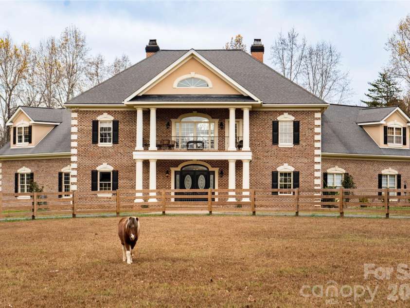 10600 Archer Road, Davidson, NC 28036.  MLS# CAR4416229, YatesRealty ID 49384. 