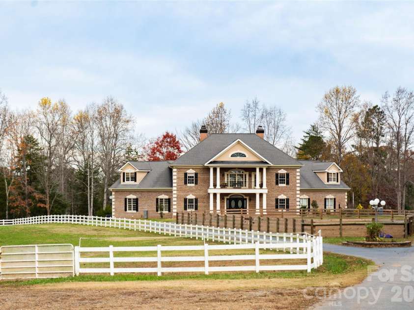 10600 Archer Road, Davidson, NC 28036.  MLS# CAR4416229, YatesRealty ID 49384. 