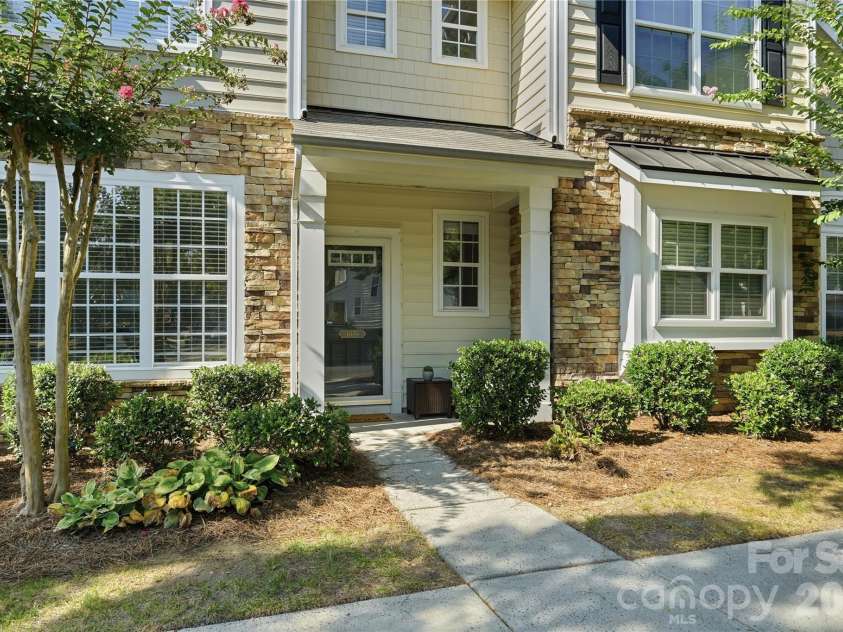 1028 Tabard Lane, Matthews, NC 28104.  MLS# CAR4415933, YatesRealty ID 49385. 