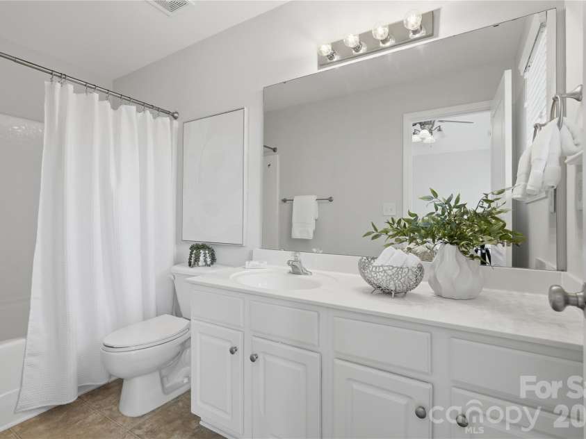1028 Tabard Lane, Matthews, NC 28104.  MLS# CAR4415933, YatesRealty ID 49385. 