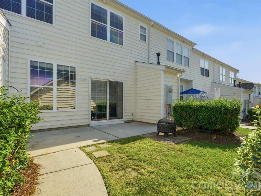 1028 Tabard Lane, Matthews, NC 28104.  MLS# CAR4415933, YatesRealty ID 49385. 
