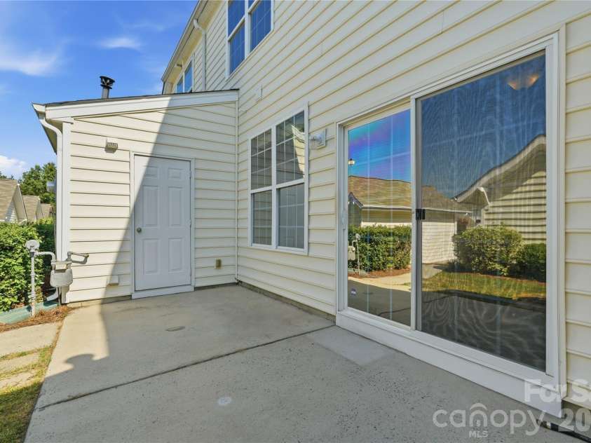 1028 Tabard Lane, Matthews, NC 28104.  MLS# CAR4415933, YatesRealty ID 49385. 