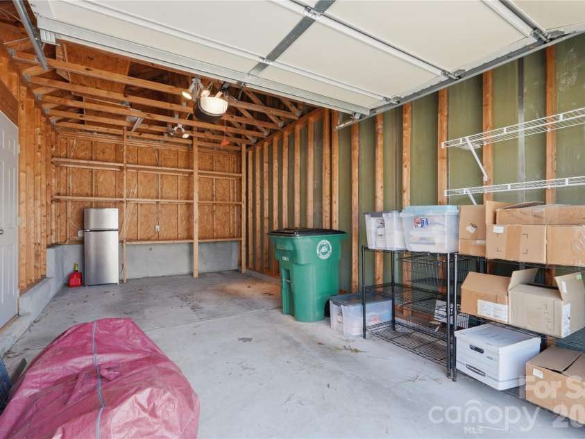 1028 Tabard Lane, Matthews, NC 28104.  MLS# CAR4415933, YatesRealty ID 49385. 