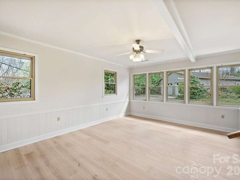 9436 Glen Brook Drive, Charlotte, NC 28215.  MLS# CAR4422159, YatesRealty ID 49389. Bedroom 3/Bonus