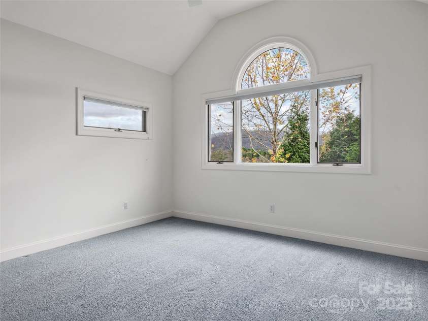 4 Crescent Court, Weaverville, NC 28787.  MLS# CAR4241753, YatesRealty ID 4939. 