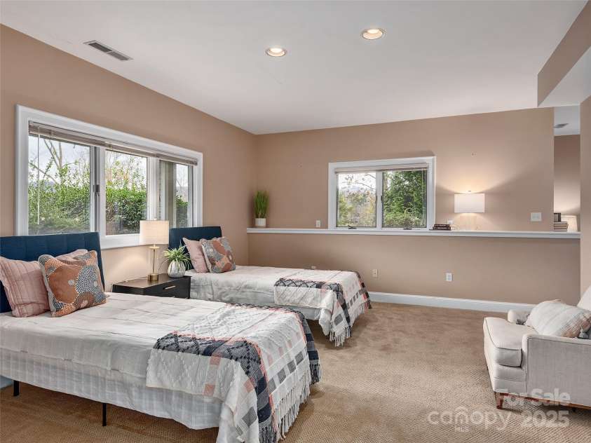4 Crescent Court, Weaverville, NC 28787.  MLS# CAR4241753, YatesRealty ID 4939. 
