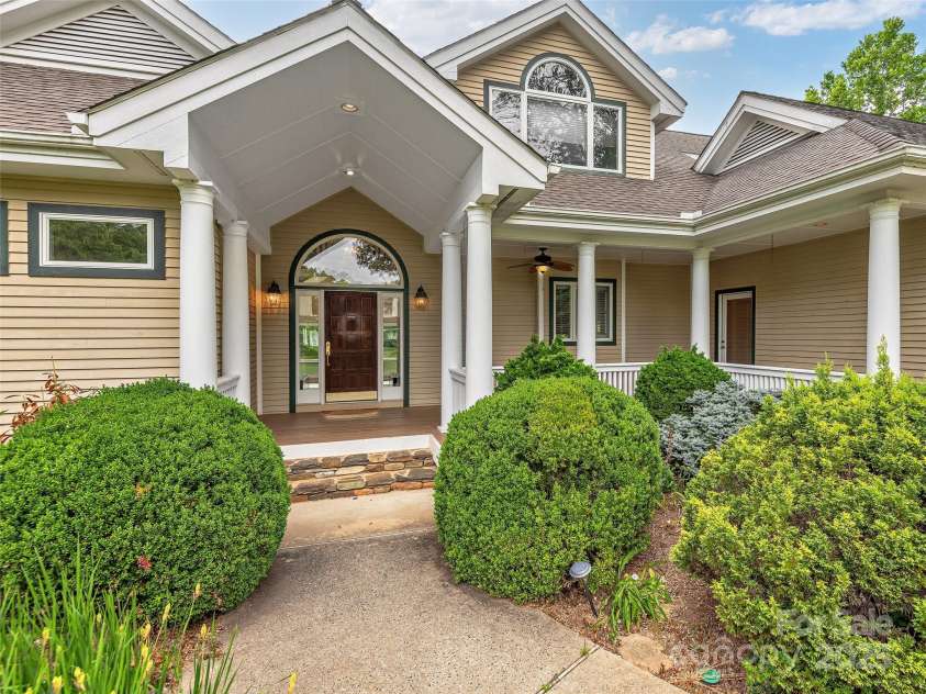 4 Crescent Court, Weaverville, NC 28787.  MLS# CAR4241753, YatesRealty ID 4939. 