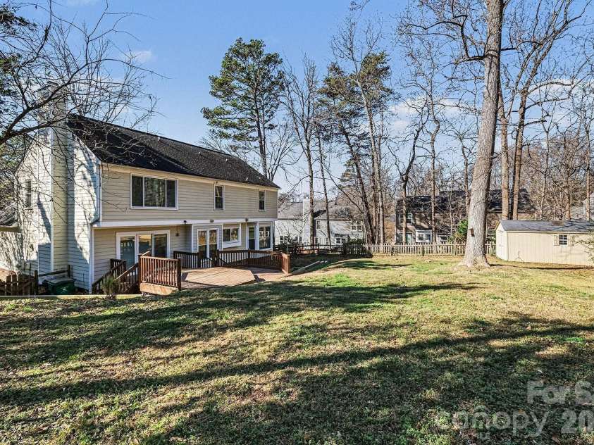 7208 Insdale Court, Charlotte, NC 28269.  MLS# CAR4338182, YatesRealty ID 4939. 