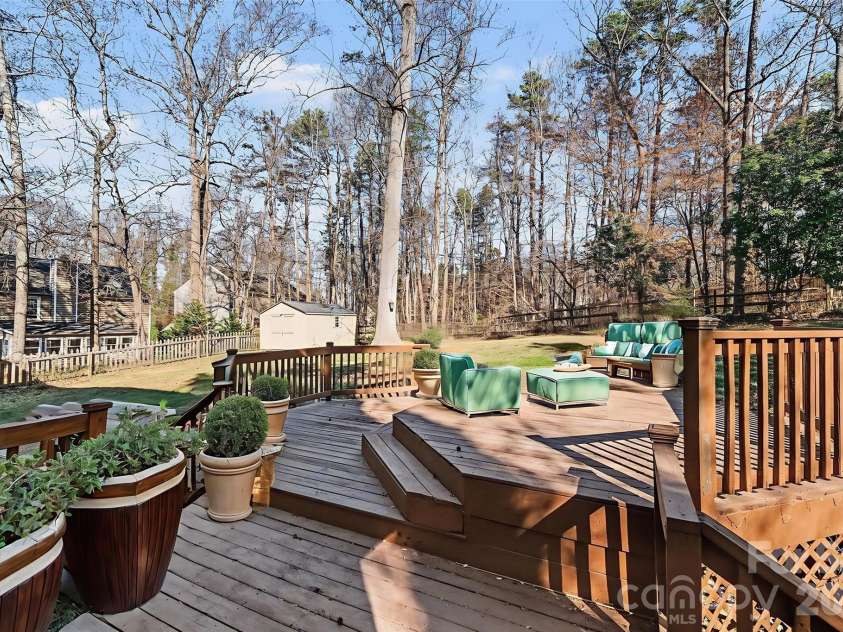 7208 Insdale Court, Charlotte, NC 28269.  MLS# CAR4338182, YatesRealty ID 4939. Virtually Staged