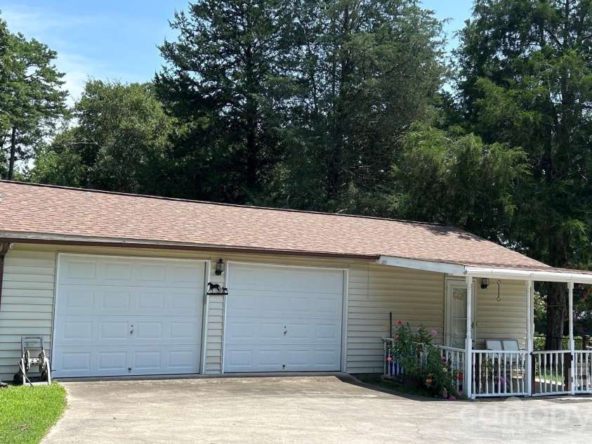 2323 Cherry Road, Catawba, SC 29704.  MLS# CAR4410287, YatesRealty ID 49393. 