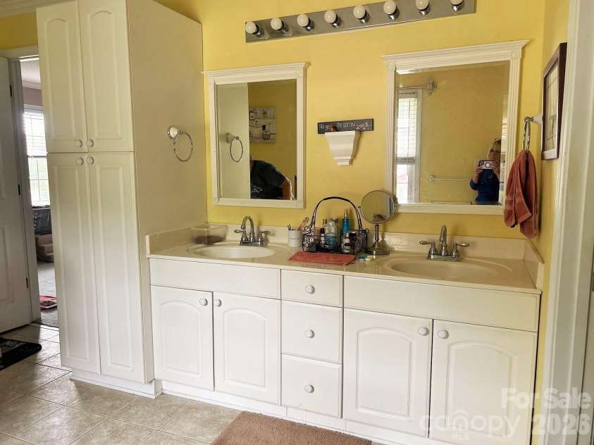 2323 Cherry Road, Catawba, SC 29704.  MLS# CAR4410287, YatesRealty ID 49393. 