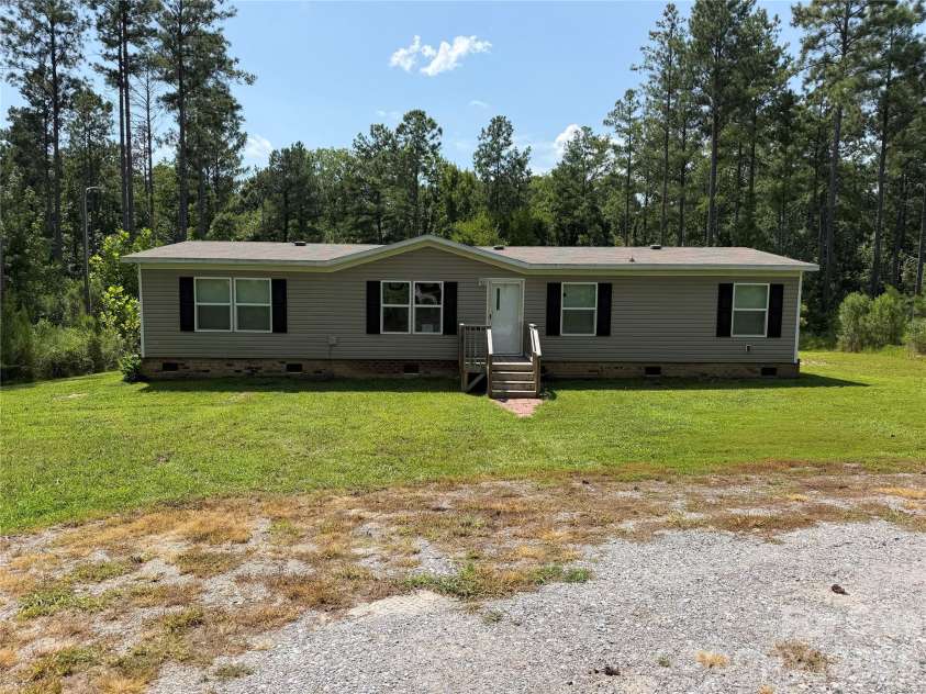 212 Mosley Road, Blacksburg, SC 29702.  MLS# CAR4422445, YatesRealty ID 49394. 