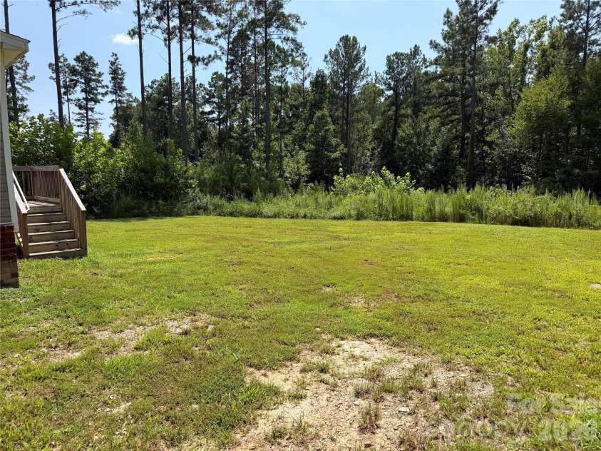 212 Mosley Road, Blacksburg, SC 29702.  MLS# CAR4422445, YatesRealty ID 49394. 