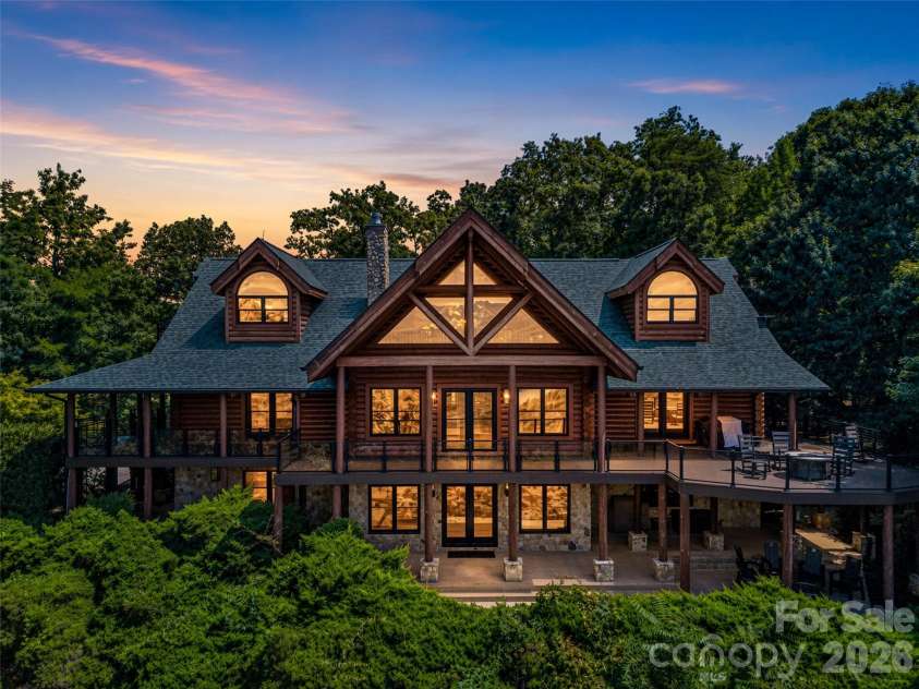 166 Eagles Crest Way, Lake Lure, NC 28746.  MLS# CAR4421264, YatesRealty ID 49397. 