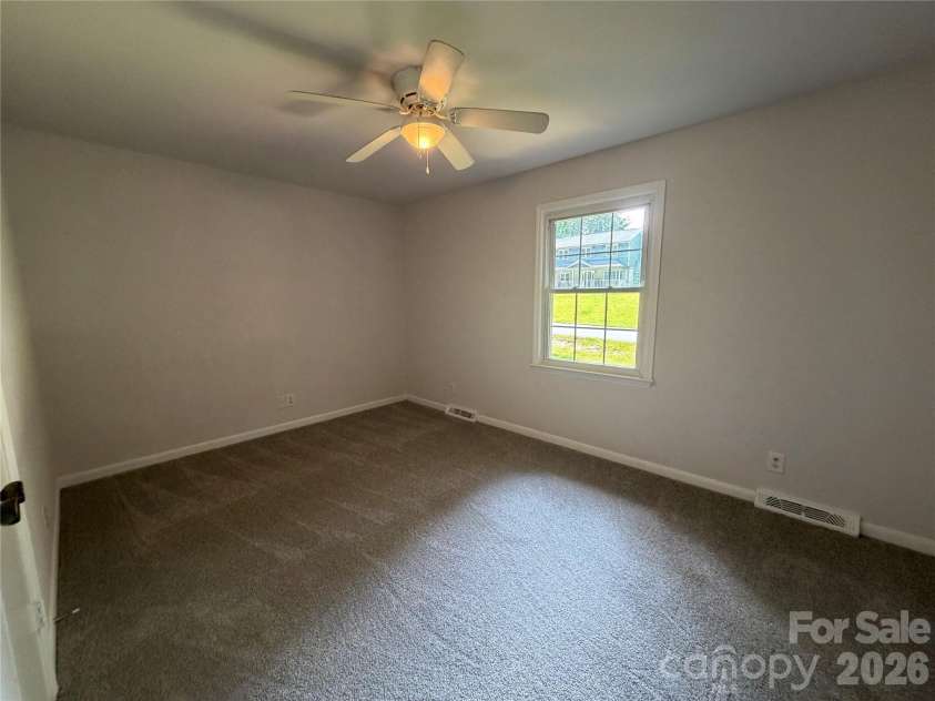 115 Redcoat Drive, Fort Mill, SC 29715.  MLS# CAR4422437, YatesRealty ID 49398. 