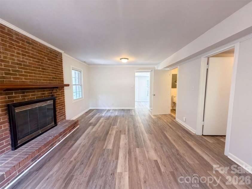 115 Redcoat Drive, Fort Mill, SC 29715.  MLS# CAR4422437, YatesRealty ID 49398. 