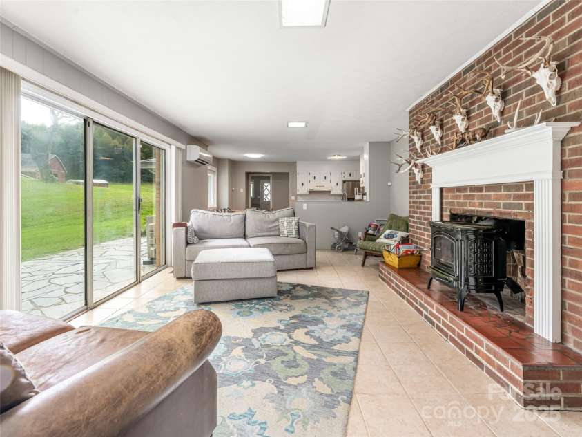 71 Happy Valley Drive, Mills River, NC 28759.  MLS# CAR4312252, YatesRealty ID 494. 