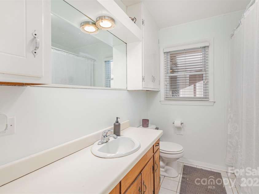 2320 Monterey Park Drive, Gastonia, NC 28054.  MLS# CAR4229274, YatesRealty ID 4940. 