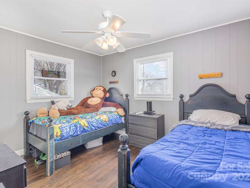 2320 Monterey Park Drive, Gastonia, NC 28054.  MLS# CAR4229274, YatesRealty ID 4940. 