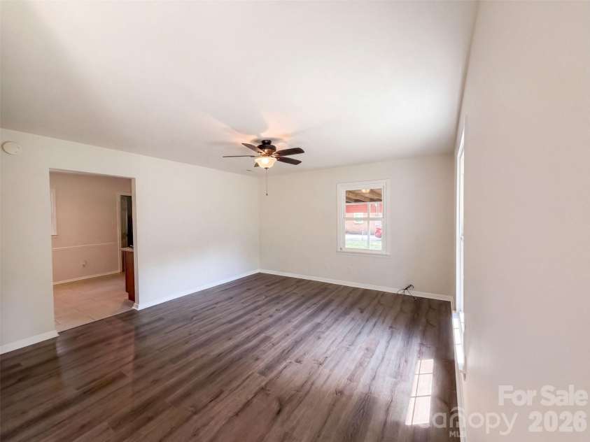 728 Milan Road, Charlotte, NC 28216.  MLS# CAR4422393, YatesRealty ID 49401. 
