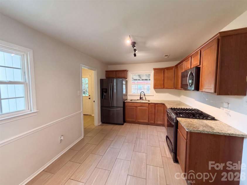 728 Milan Road, Charlotte, NC 28216.  MLS# CAR4422393, YatesRealty ID 49401. 