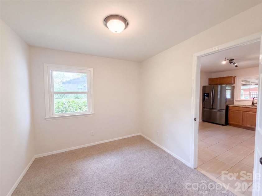 728 Milan Road, Charlotte, NC 28216.  MLS# CAR4422393, YatesRealty ID 49401. 