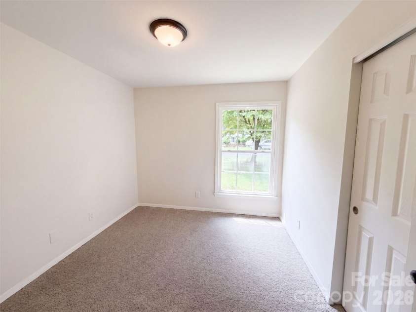 728 Milan Road, Charlotte, NC 28216.  MLS# CAR4422393, YatesRealty ID 49401. 