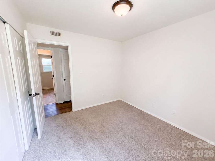 728 Milan Road, Charlotte, NC 28216.  MLS# CAR4422393, YatesRealty ID 49401. 