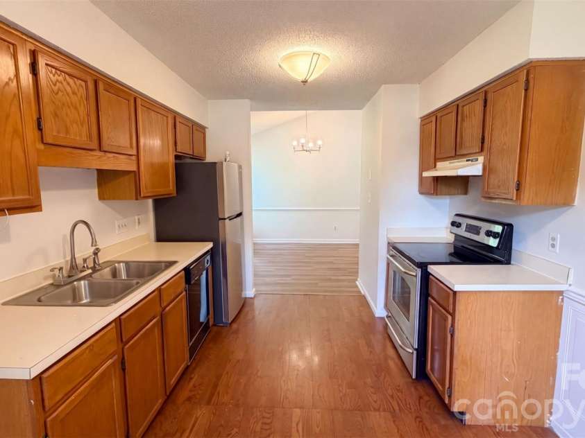 6223 Sunbridge Court, Charlotte, NC 28269.  MLS# CAR4422433, YatesRealty ID 49402. 