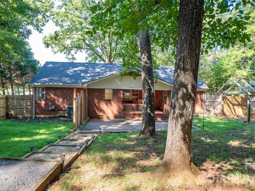 41 Elm Street, Badin, NC 28009.  MLS# CAR4402838, YatesRealty ID 49405. 