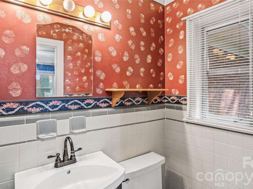 41 Elm Street, Badin, NC 28009.  MLS# CAR4402838, YatesRealty ID 49405. Primary Bath